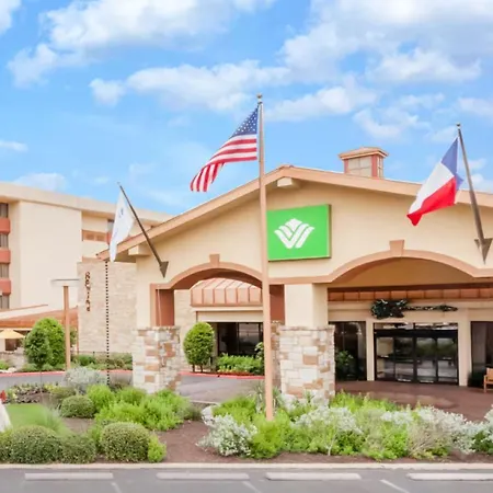 Wyndham Garden Hotel Austin-2